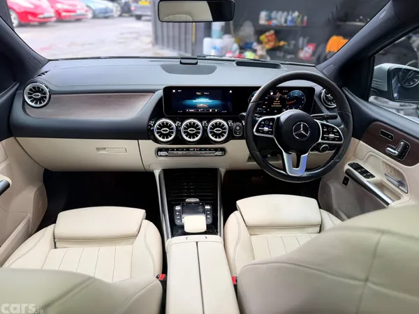 Mercedes-Benz B-Class Hatchback, Petrol, 2020, Silver