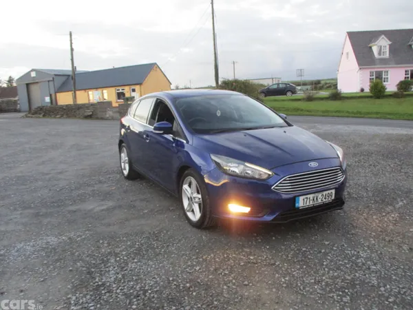 Ford Focus Hatchback, Diesel, 2017, Blue