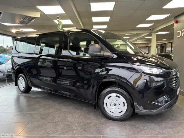 Ford Transit Custom MPV, Petrol Plug-in Hybrid, 2026, Black