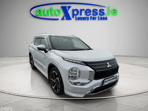 Mitsubishi Outlander SUV, Petrol Plug-in Hybrid, 2022, White