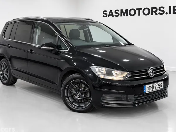 Volkswagen Touran MPV, Petrol, 2016, Black