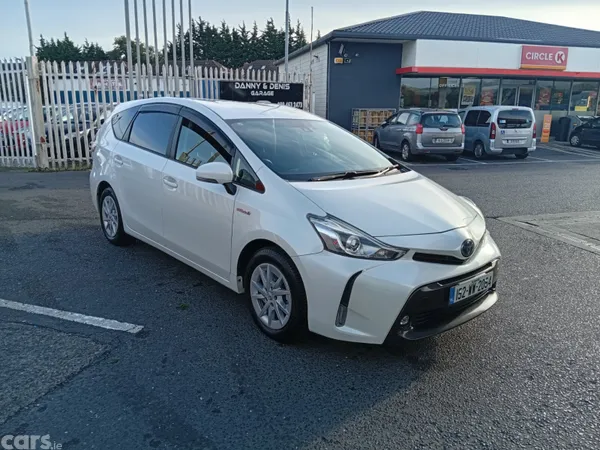 Toyota Prius Estate, Petrol Hybrid, 2015, White