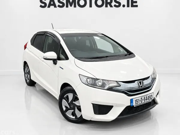 Honda Fit Hatchback, Petrol Hybrid, 2015, White