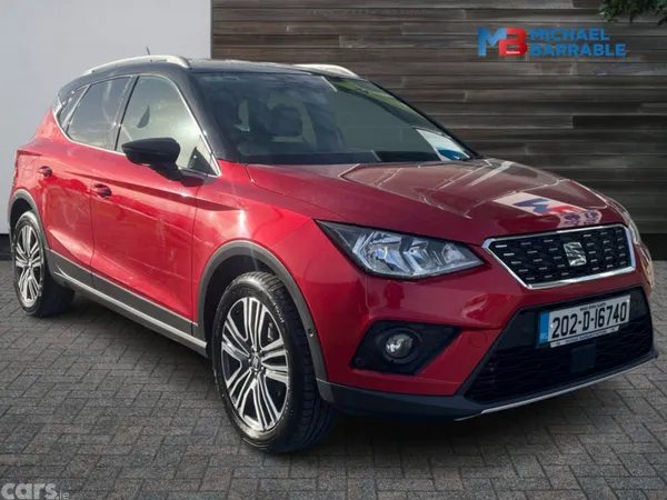 SEAT Arona Hatchback, Petrol, 2020, Red