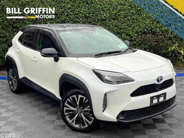 Toyota Yaris Cross SUV, Petrol Hybrid, 2021, White