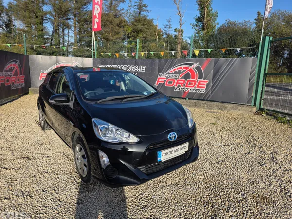 Toyota Aqua Hatchback, Petrol Hybrid, 2015, Black