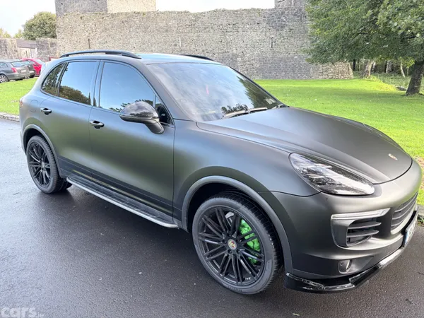 Porsche Cayenne SUV, Diesel, 2015, Grey