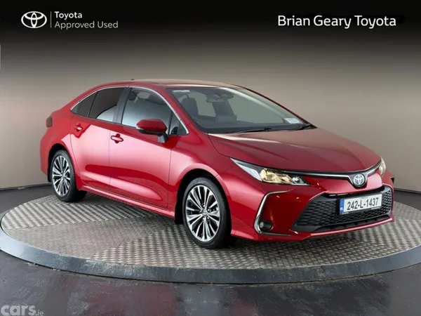 Toyota Corolla Saloon, Petrol Hybrid, 2024, Red
