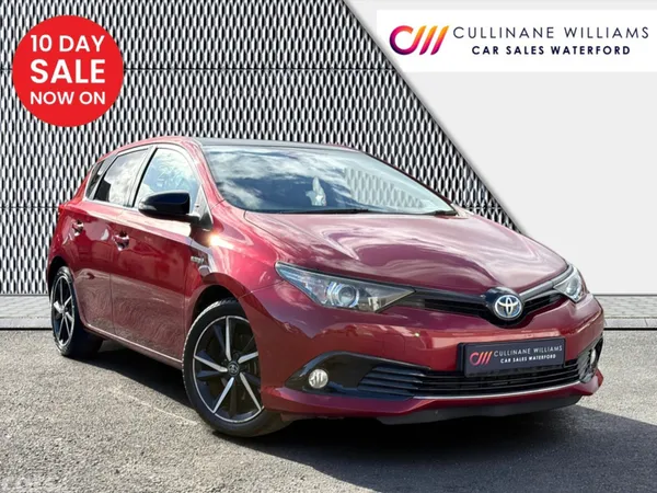 Toyota Auris Hatchback, Petrol Hybrid, 2018, Red