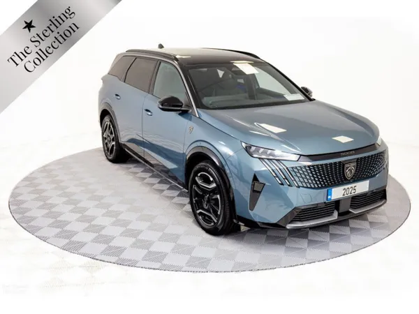 Peugeot 5008 SUV, Electric, 2025, Blue