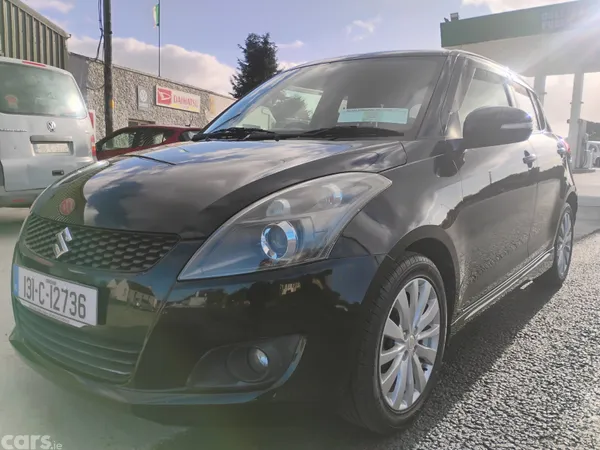 Suzuki Swift Hatchback, Petrol, 2013, Black