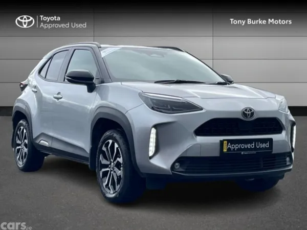 Toyota Yaris Cross SUV, Petrol Hybrid, 2026, Silver