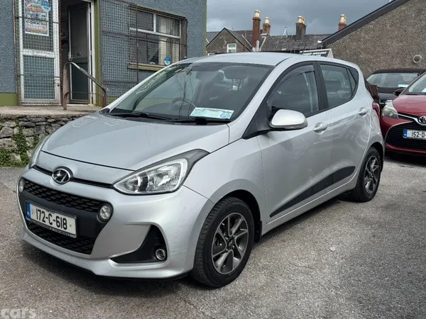 Hyundai i10 Hatchback, Petrol, 2017, Grey