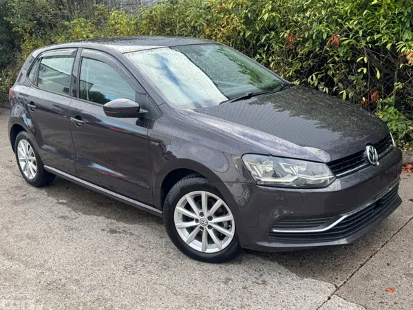 Volkswagen Polo Hatchback, Petrol, 2015, Grey