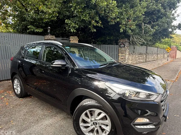 Hyundai Tucson SUV, Diesel, 2015, Black