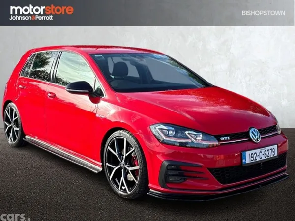 Volkswagen Golf Hatchback, Petrol, 2019, Red