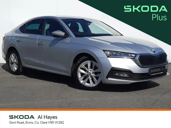 Skoda Octavia Saloon, Diesel, 2023, Silver