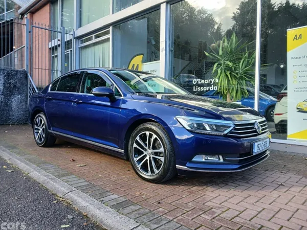 Volkswagen Passat Saloon, Diesel, 2019, Blue