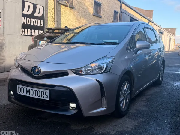 Toyota Prius Hatchback, Petrol Hybrid, 2018, Beige