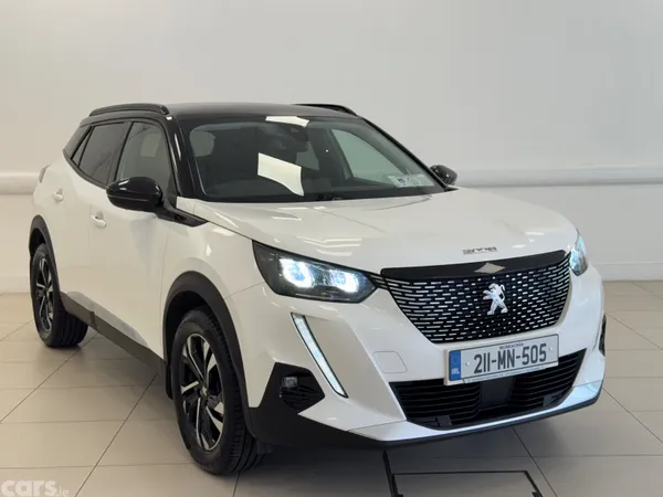 Peugeot 2008 MPV, Petrol, 2021, White