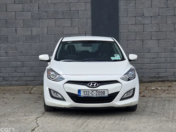 Hyundai i30 Hatchback, Petrol, 2013, White