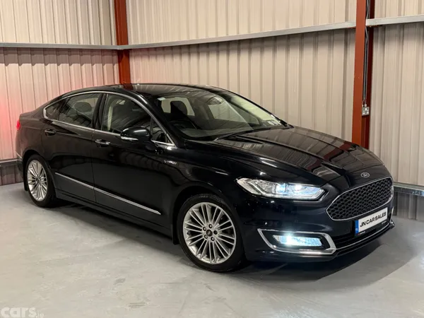 Ford Mondeo Saloon, Diesel, 2016, Black
