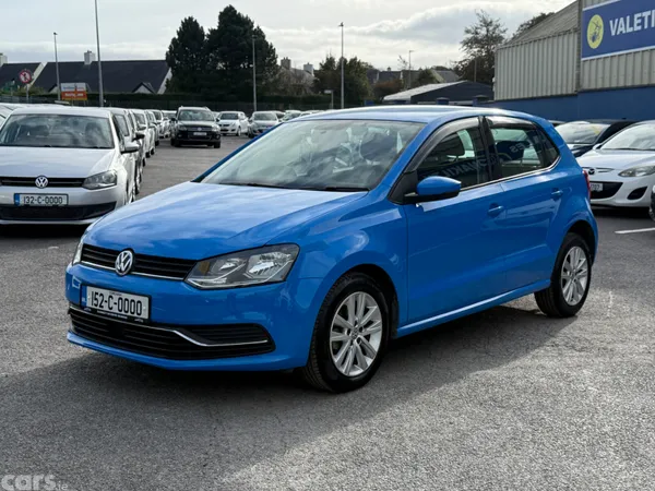 Volkswagen Polo Hatchback, Petrol, 2015, Blue