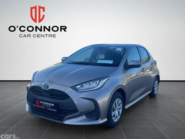 Toyota Yaris Hatchback, Petrol Hybrid, 2021, Brown