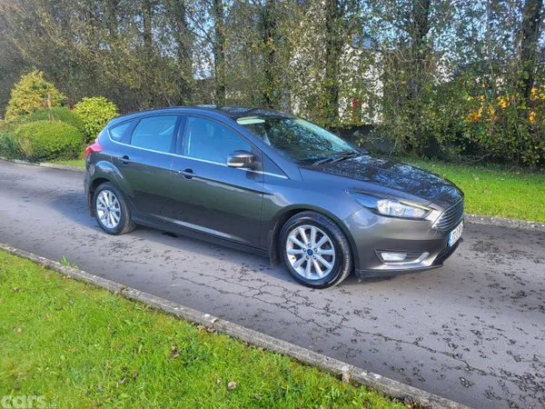 Ford Focus Hatchback, Diesel, 2017, Grey