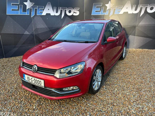 Volkswagen Polo Hatchback, Petrol, 2015, Red