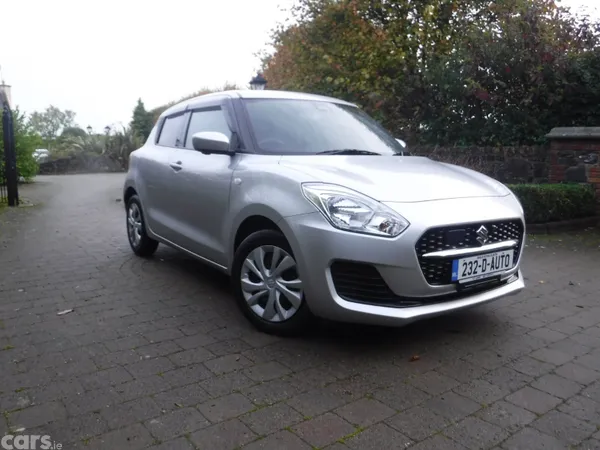 Suzuki Swift Hatchback, Petrol, 2023, Silver
