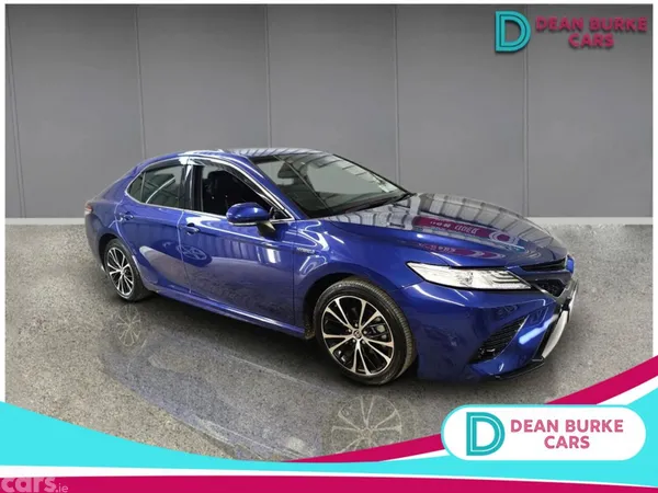 Toyota Camry Saloon, Petrol Hybrid, 2020, Blue