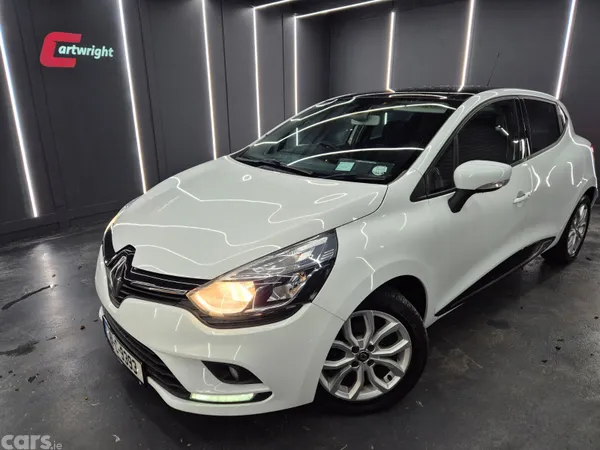 Renault Clio Hatchback, Petrol, 2018, White