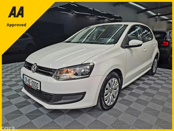 Volkswagen Polo Hatchback, Petrol, 2013, White