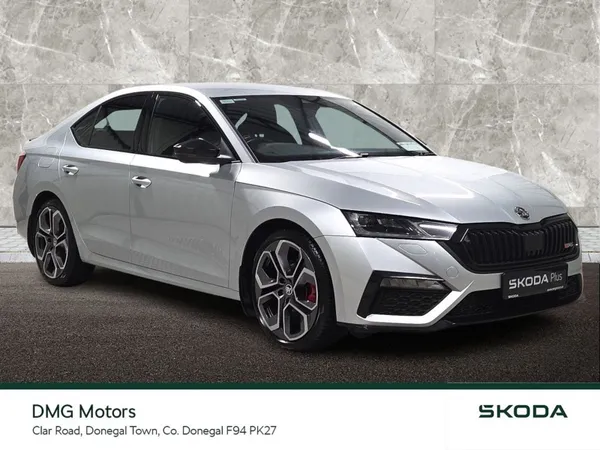 Skoda Octavia Saloon, Diesel, 2022, Grey