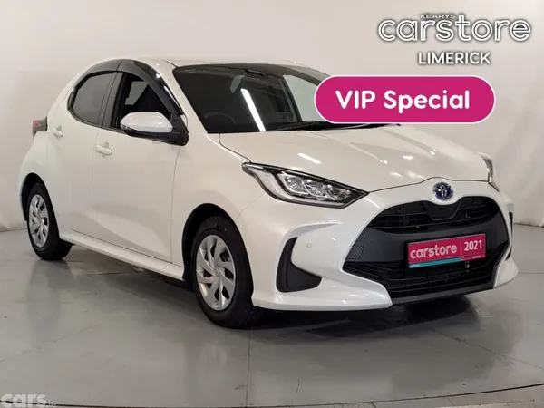 Toyota Yaris Hatchback, Petrol Hybrid, 2021, White