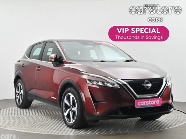 Nissan Qashqai MPV, Petrol, 2023, Red