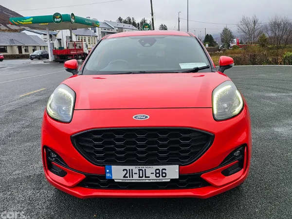 Ford Puma MPV, Petrol Hybrid, 2021, Red