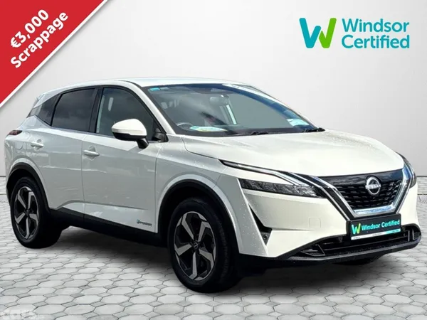 Nissan Qashqai MPV, Petrol Hybrid, 2023, White