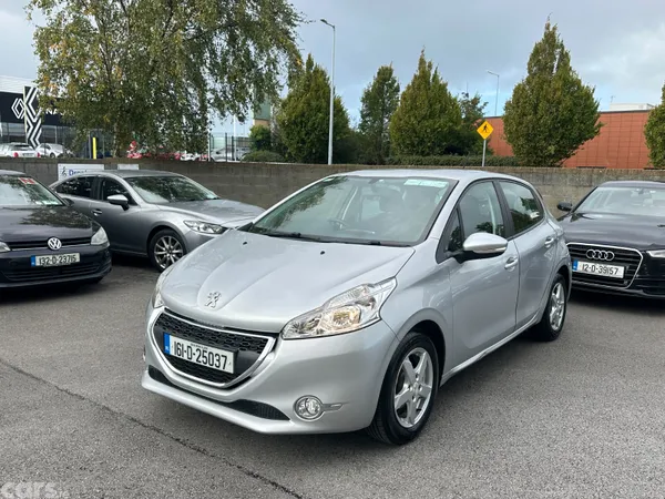 Peugeot 208 Hatchback, Diesel, 2016, Grey
