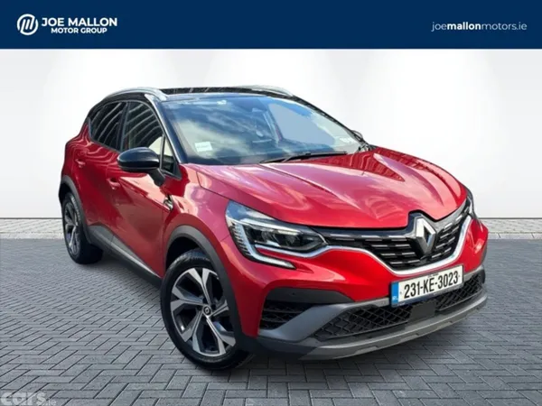 Renault Captur Hatchback, Petrol, 2023, Red