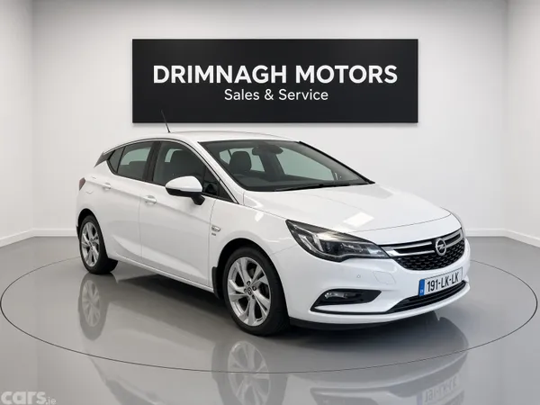 Vauxhall Astra Hatchback, Petrol, 2019, White