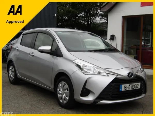 Toyota Vitz Hatchback, Petrol, 2018, Silver