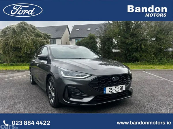 Ford Focus Hatchback, Petrol Hybrid, 2025, Grey