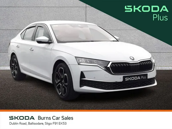 Skoda Octavia Saloon, Diesel, 2024, White