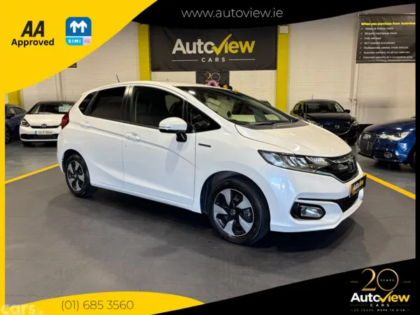 Honda Fit Hatchback, Petrol Hybrid, 2017, White
