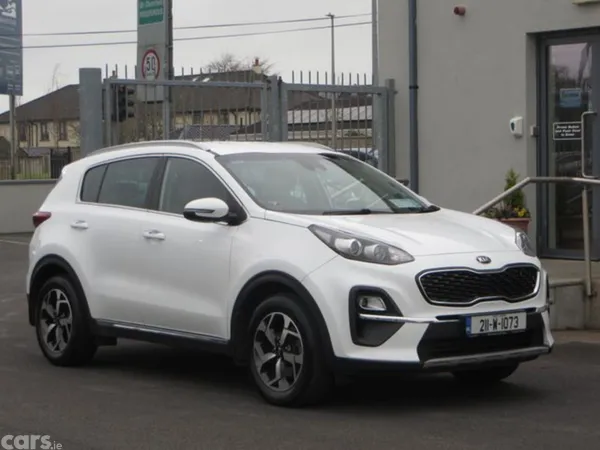 Kia Sportage MPV, Diesel Hybrid, 2021, White