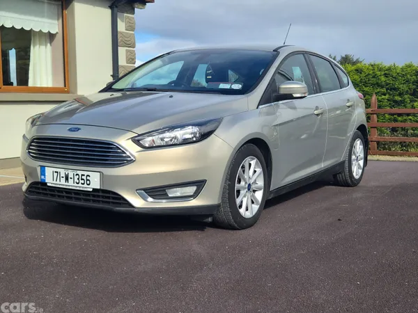 Ford Focus Hatchback, Diesel, 2017, Grey