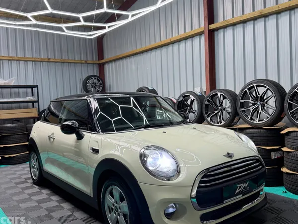 Mini Cooper Hatchback, Petrol, 2017, Beige