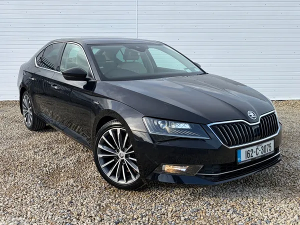 Skoda Superb Hatchback, Diesel, 2016, Black